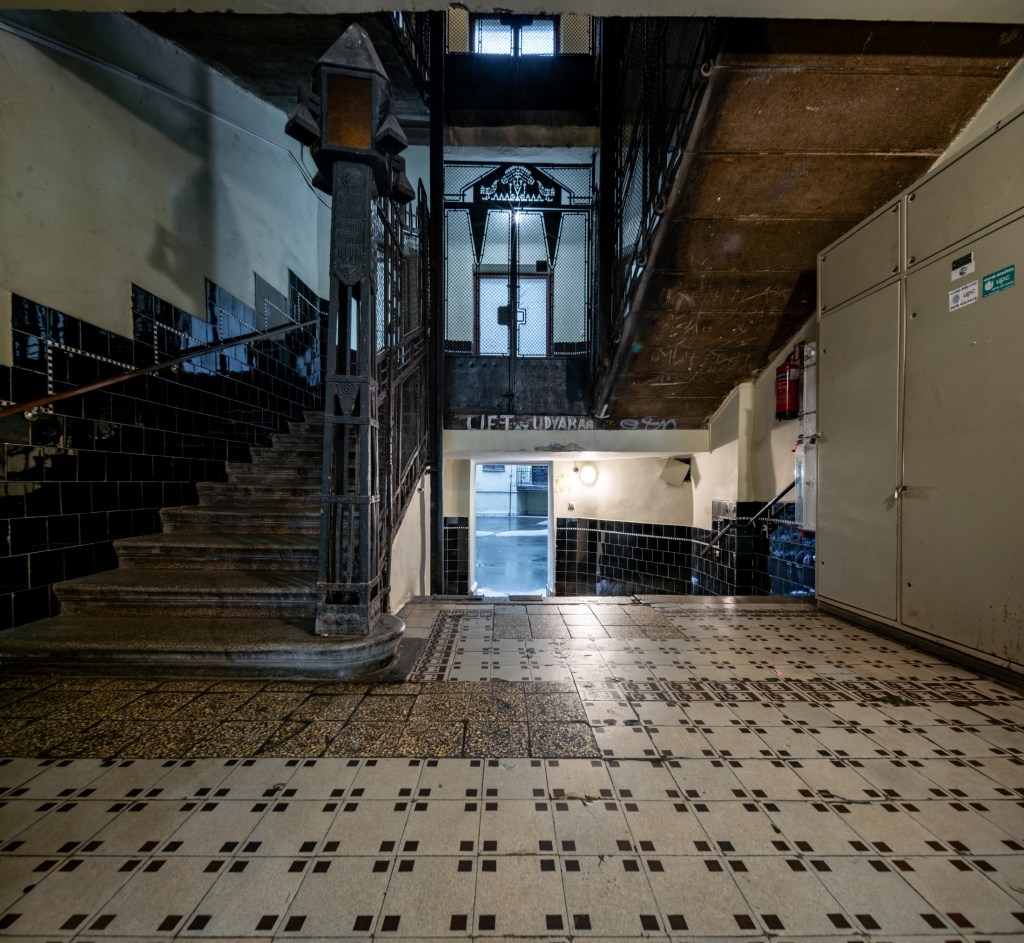 Honvéd utca 18 - an Art Nouveau house in Budapest where Ede (Edward) Teller spent most of his childhood
