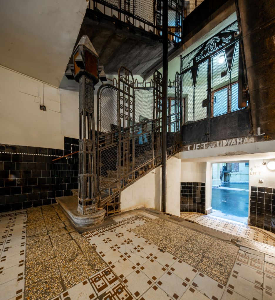 Honvéd utca 18 - an Art Nouveau house in Budapest where Ede (Edward) Teller spent most of his childhood