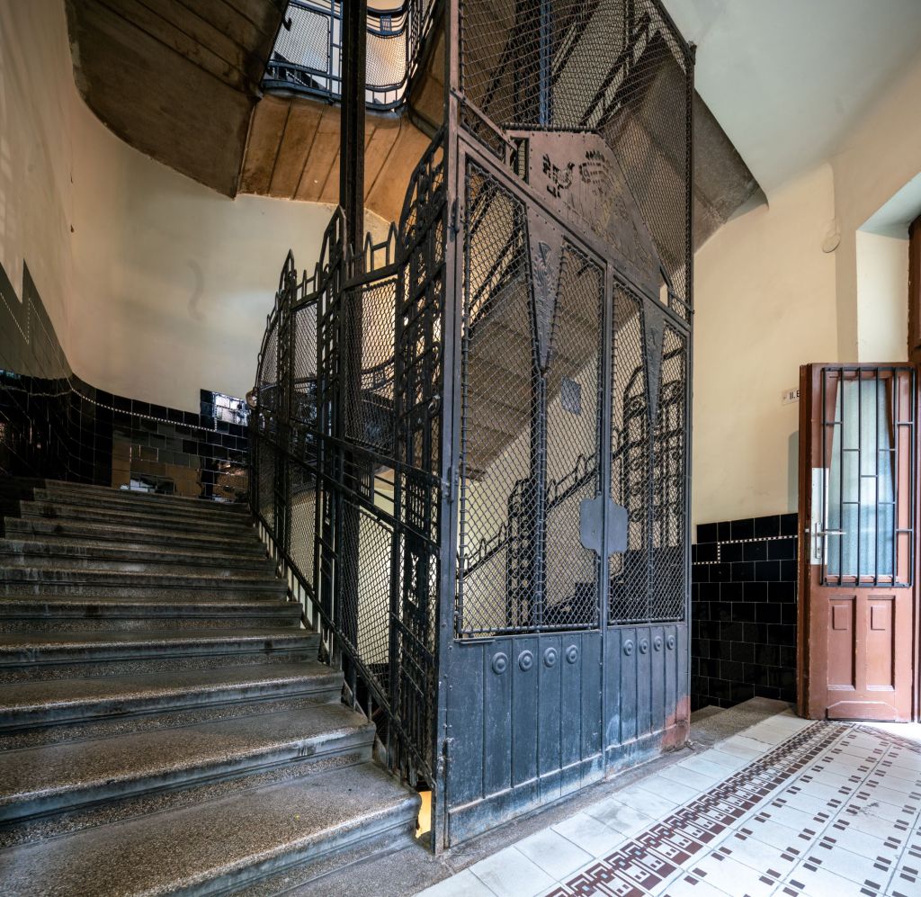 Honvéd utca 18 - an Art Nouveau house in Budapest where Ede (Edward) Teller spent most of his childhood