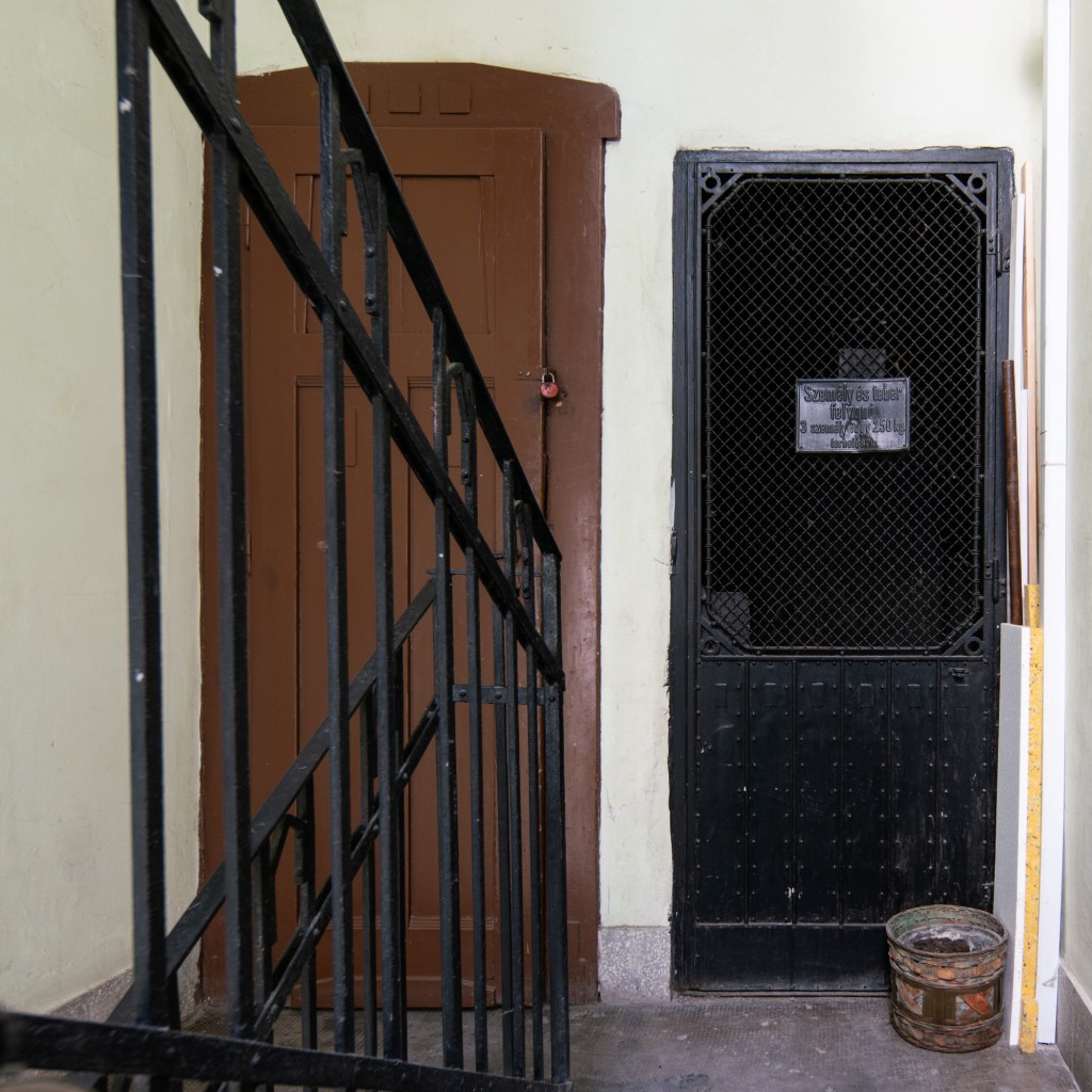 Honvéd utca 18 - an Art Nouveau house in Budapest where Ede (Edward) Teller spent most of his childhood