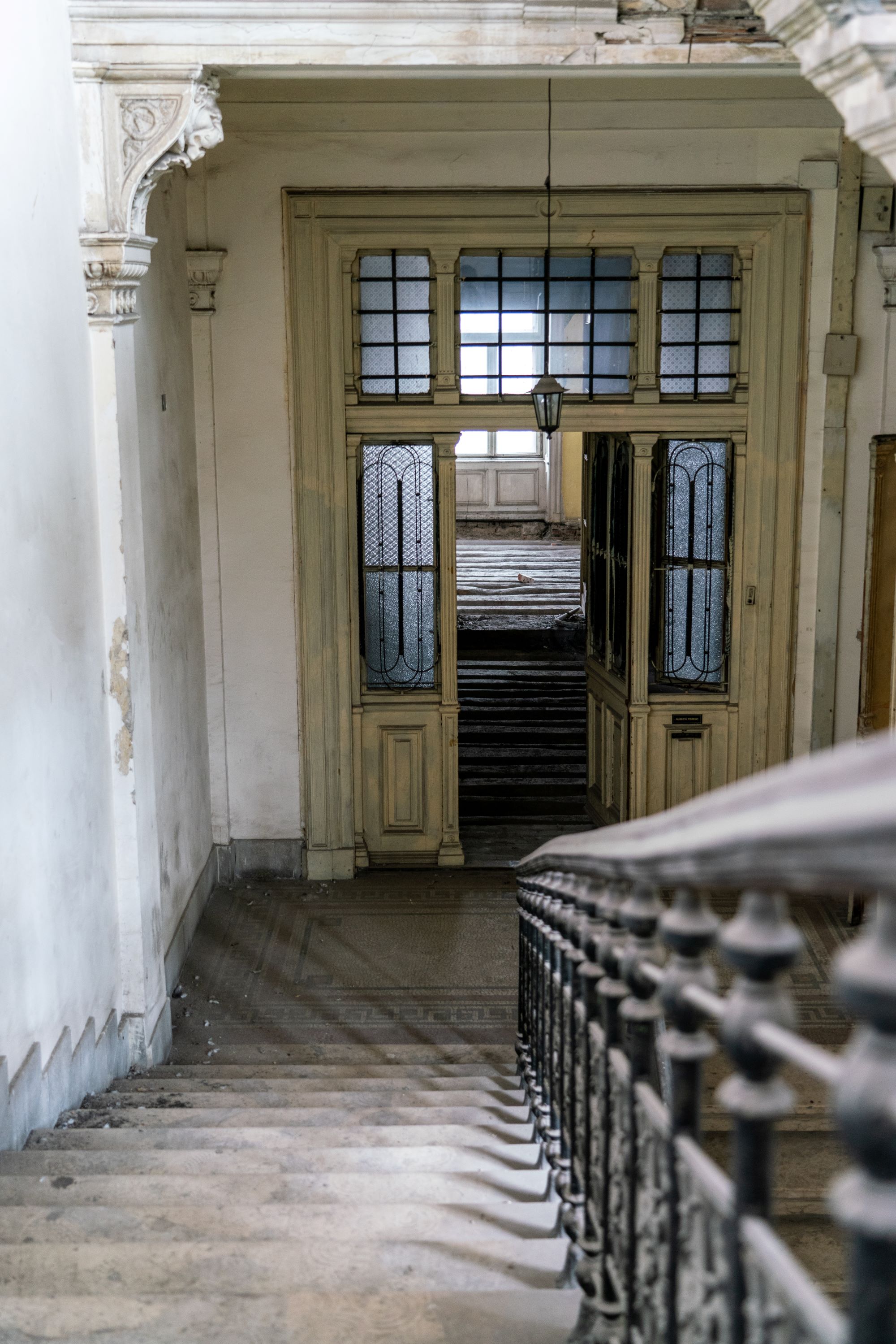 Detail of the staircase of Múzeum körút 19 in Budapest: A partially abandoned building designed by Miklós Ybl for Zsigmond Róth