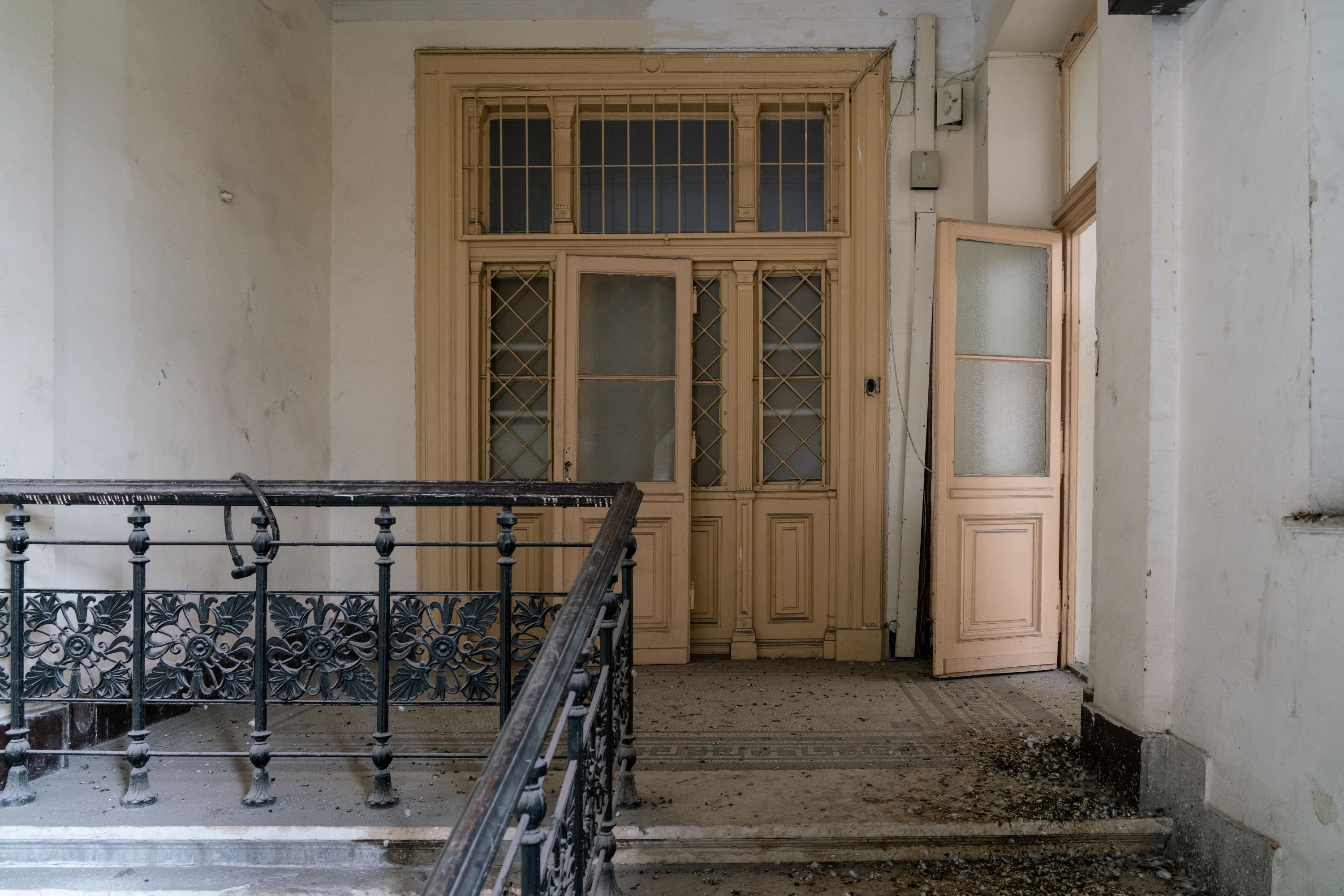 Detail of the staircase of Múzeum körút 19 in Budapest: A partially abandoned building designed by Miklós Ybl for Zsigmond Róth