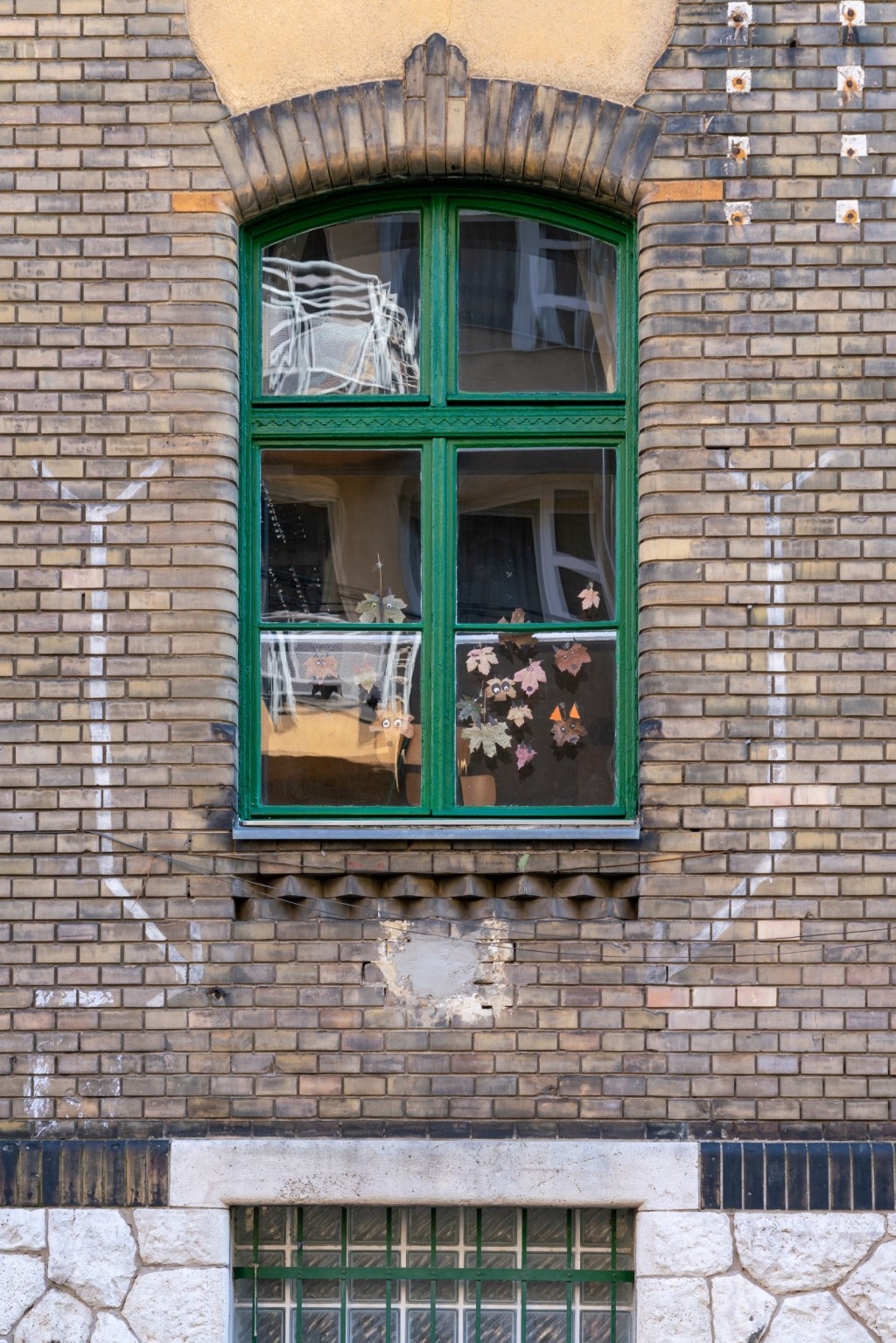 Air Raid Shelter Signs in&nbsp;Budapest