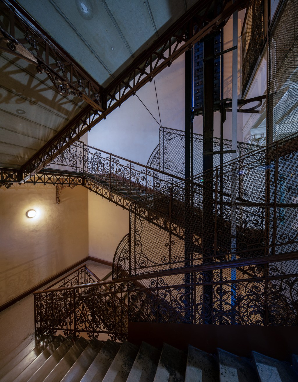 Semmelweis utca 2: A Glimpse into Győző Czigler’s Architectural&nbsp;Gem