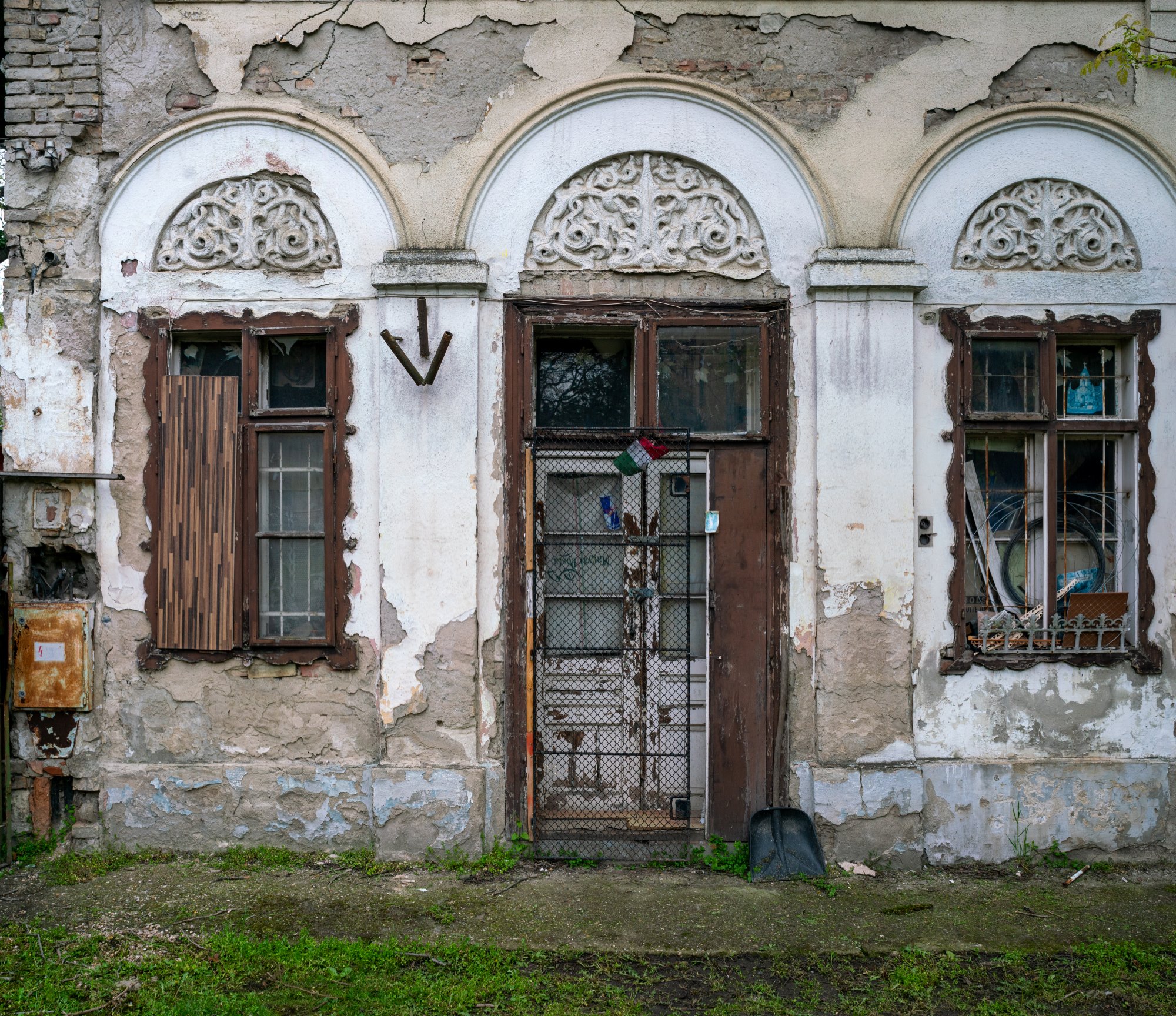 Decaying villa in Zugló, the 14th district of Budapest