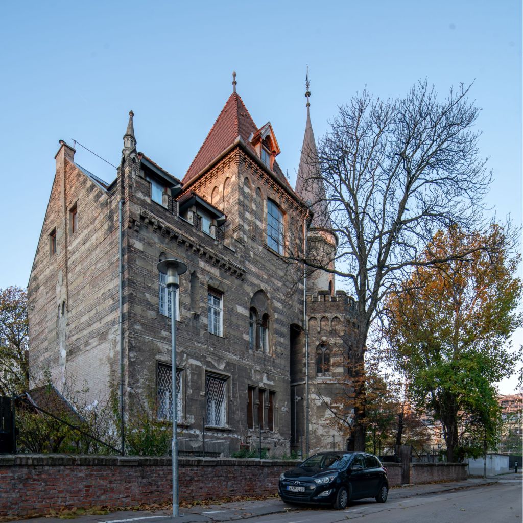 A prewar villa on Zichy Géza utca, in the 14th district of Budapest