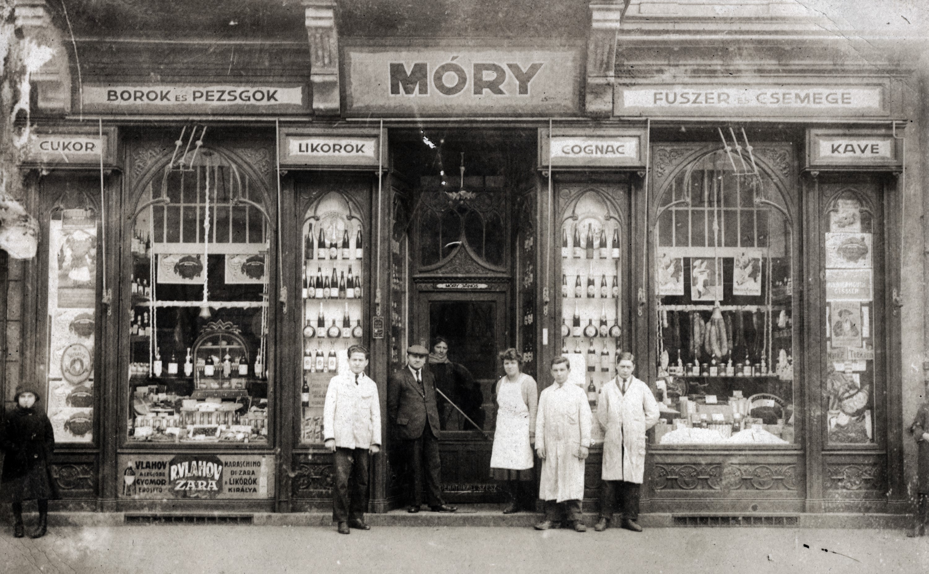 Old photo of an old storefront in Budapest