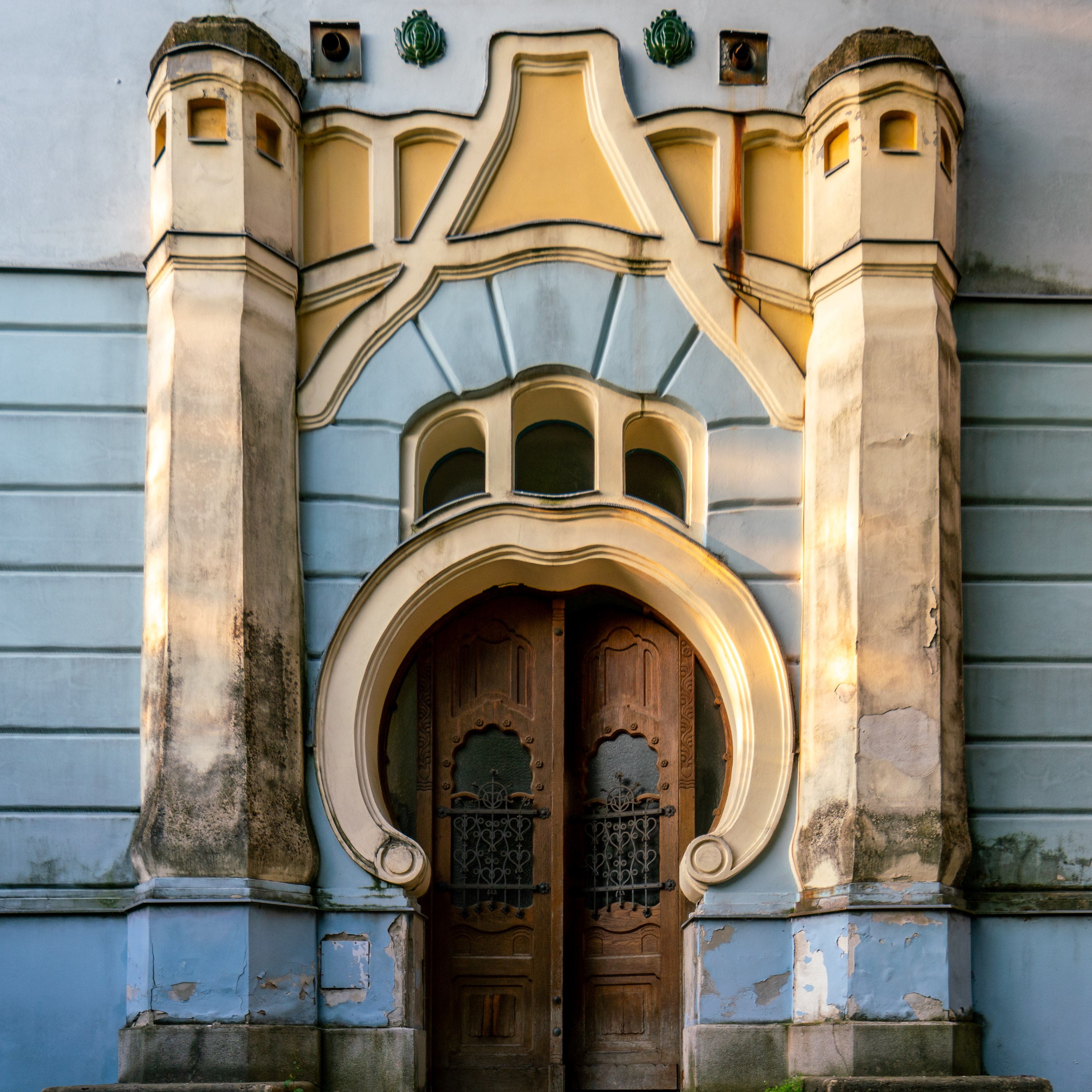Műteremház: An Art Nouveau house built for artists in Budapest