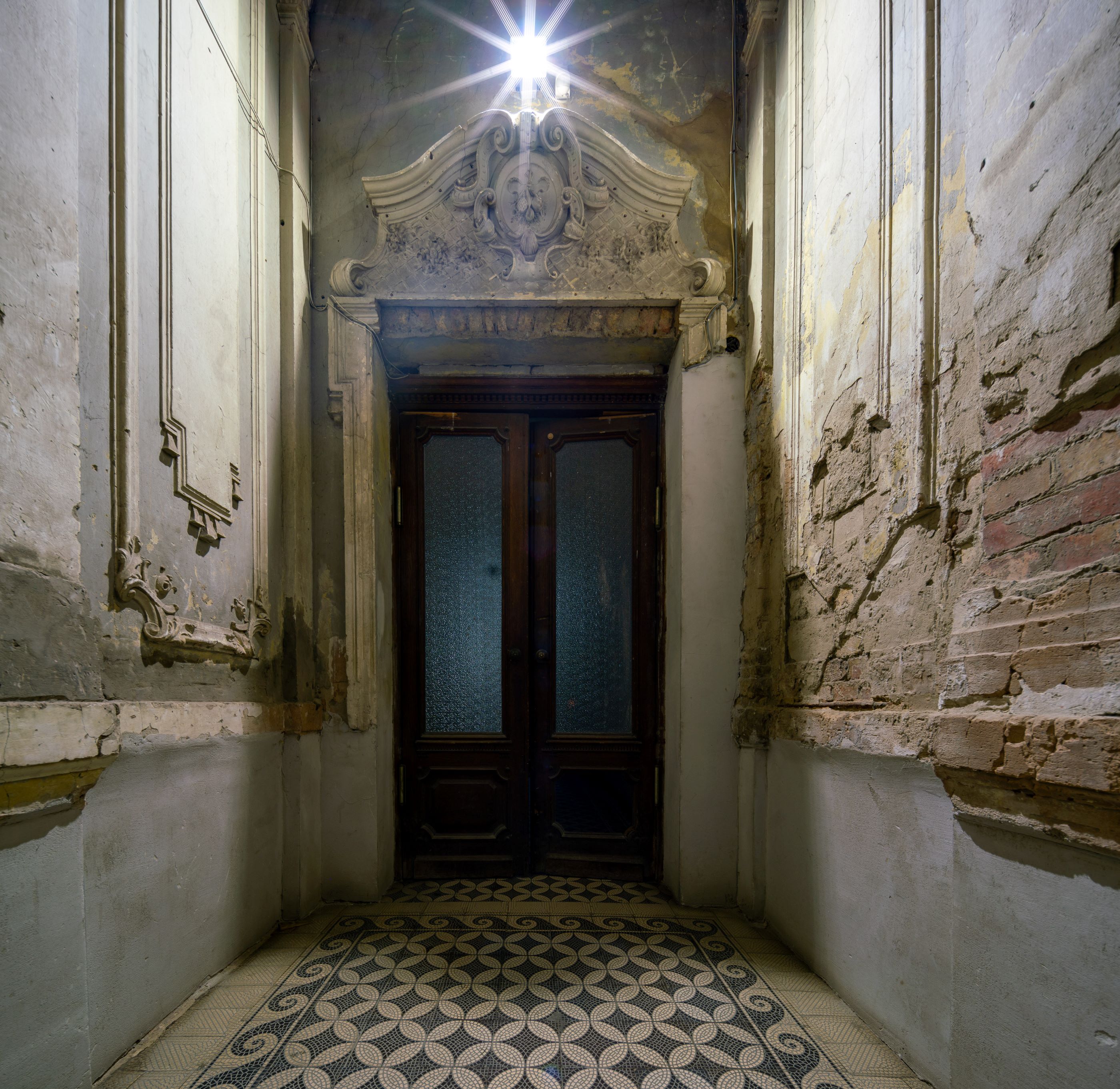 Pálya utca 15: Old House with Bullet Holes from 1945