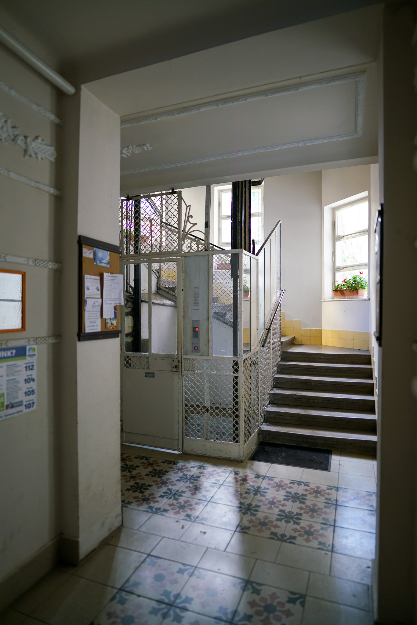 Budapest Old House on Tas Vezér utca