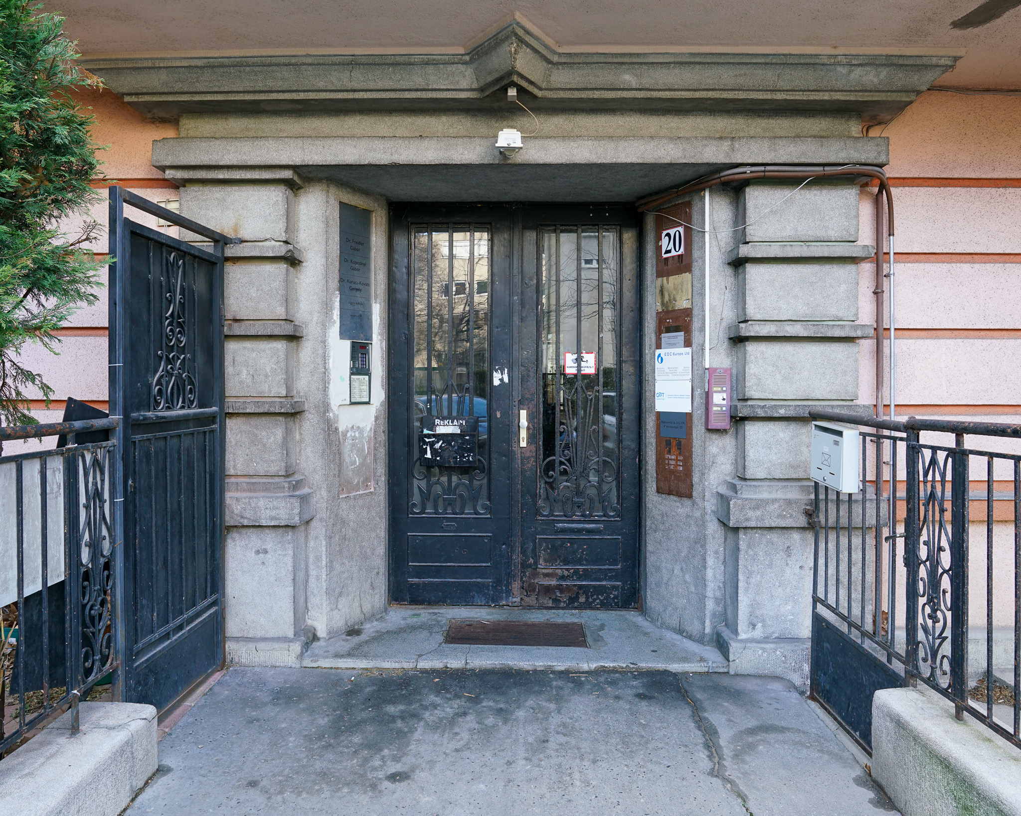 Budapest Old House on Tas Vezér utca