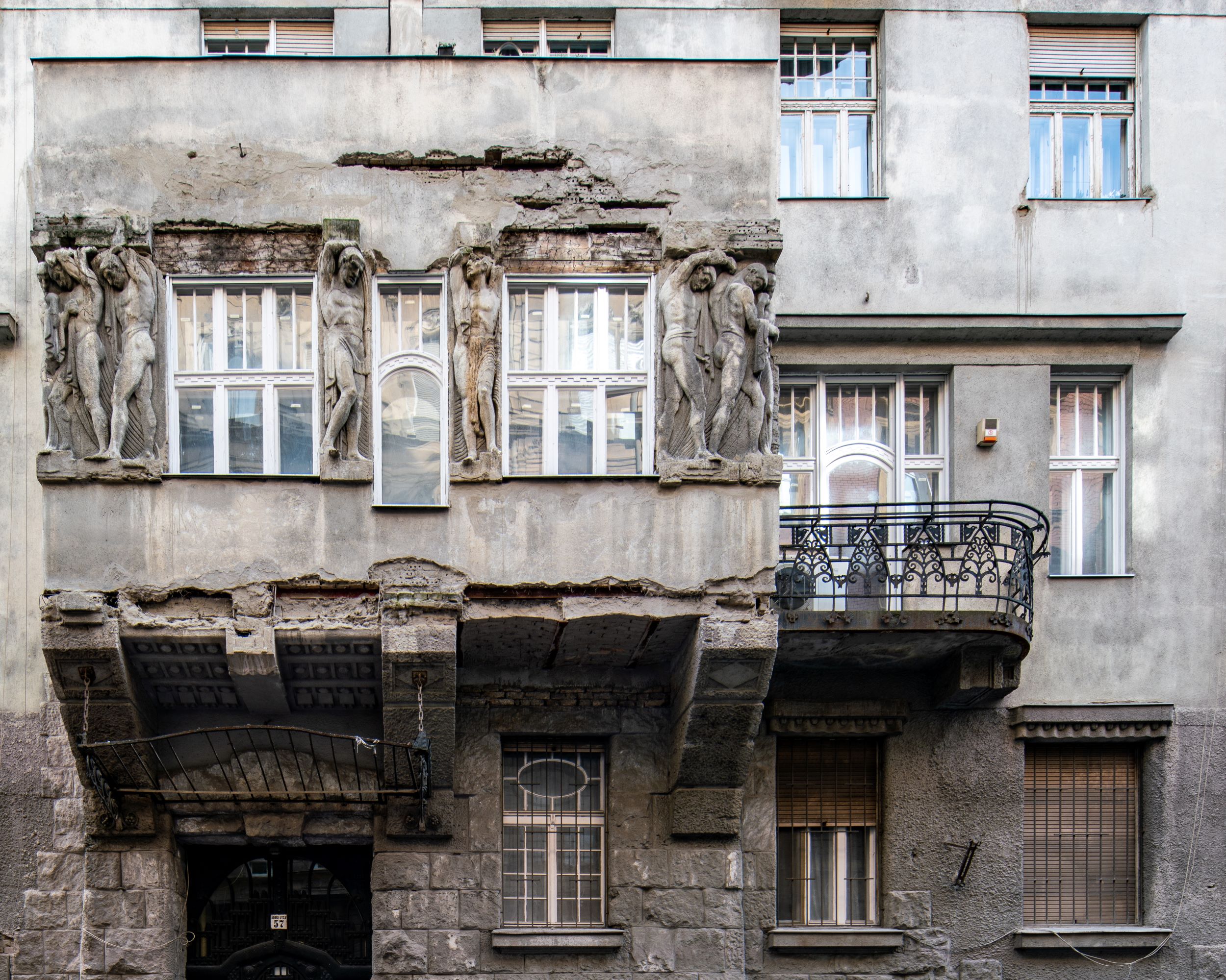 Art Nouveau House in Budapest designed by Sándor and Béla Löffler