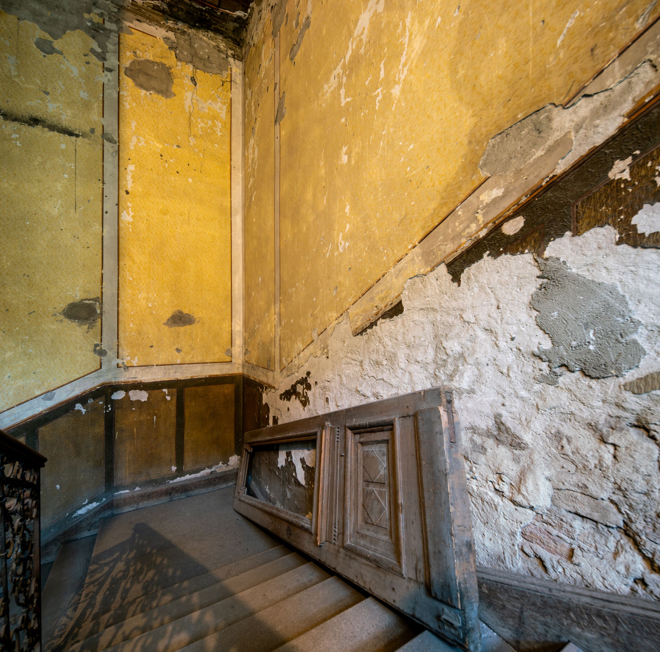 Interior of a historical house on Bem rakpart, in Budapest
