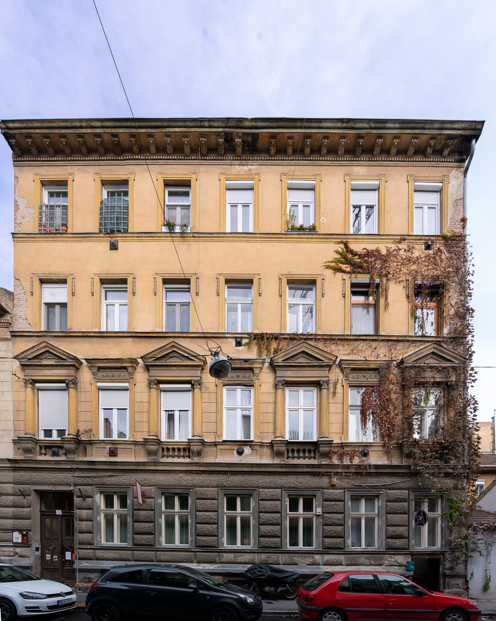 Budapest old house Csengery utca 15