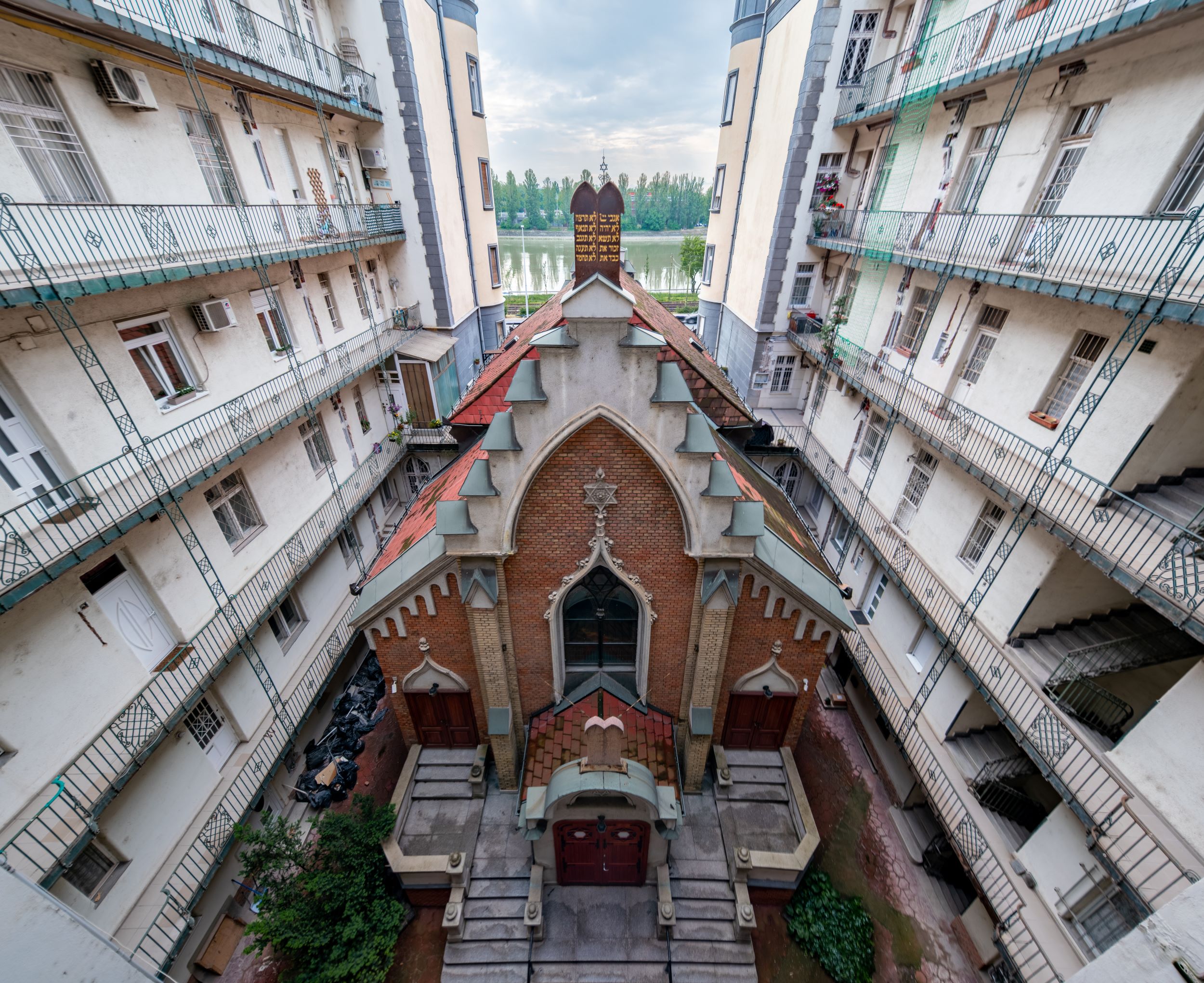 Hidden Synagogue in Budapest, Hungary on Frankel Leó út