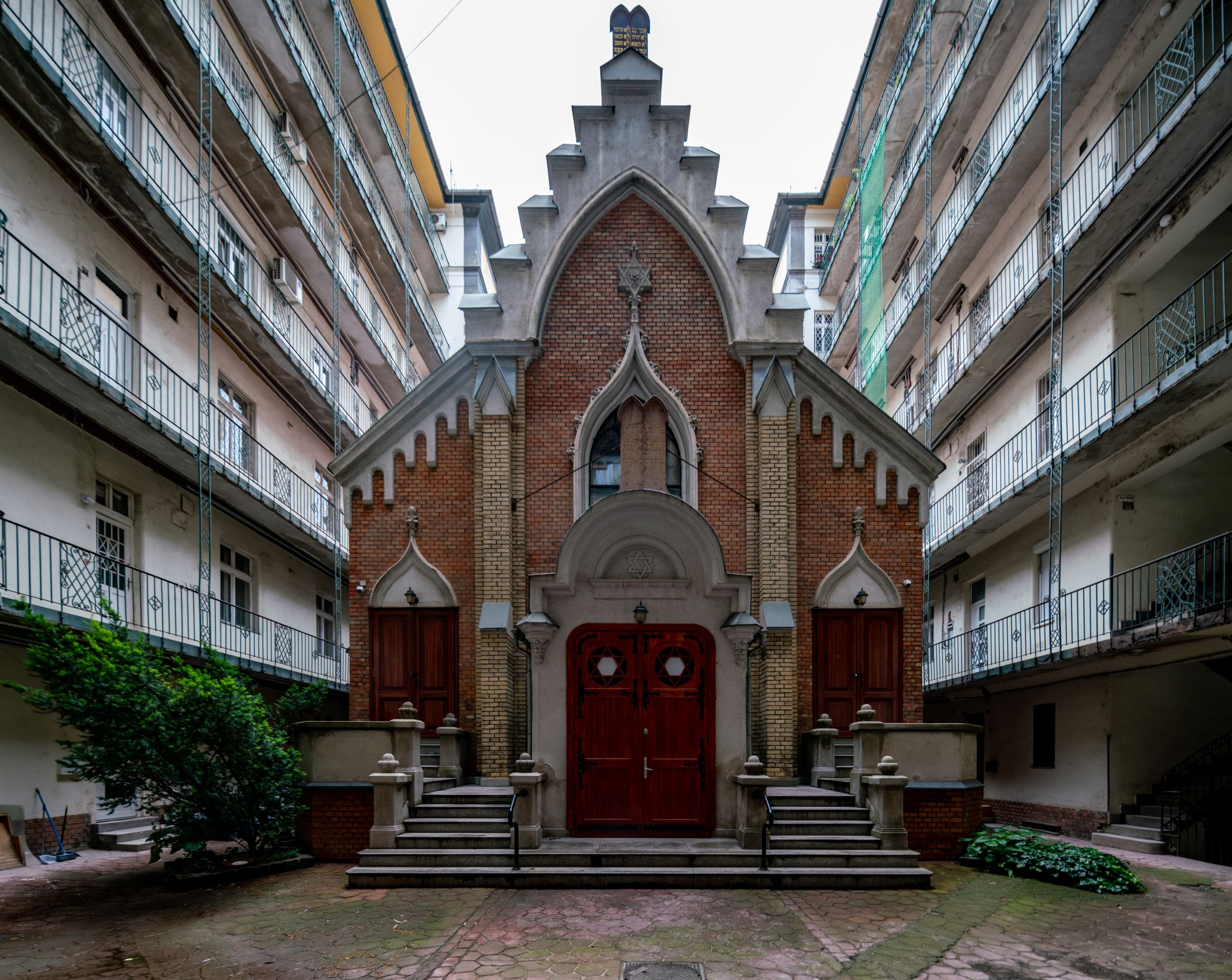 Hidden Synagogue in Budapest, Hungary on Frankel Leó út