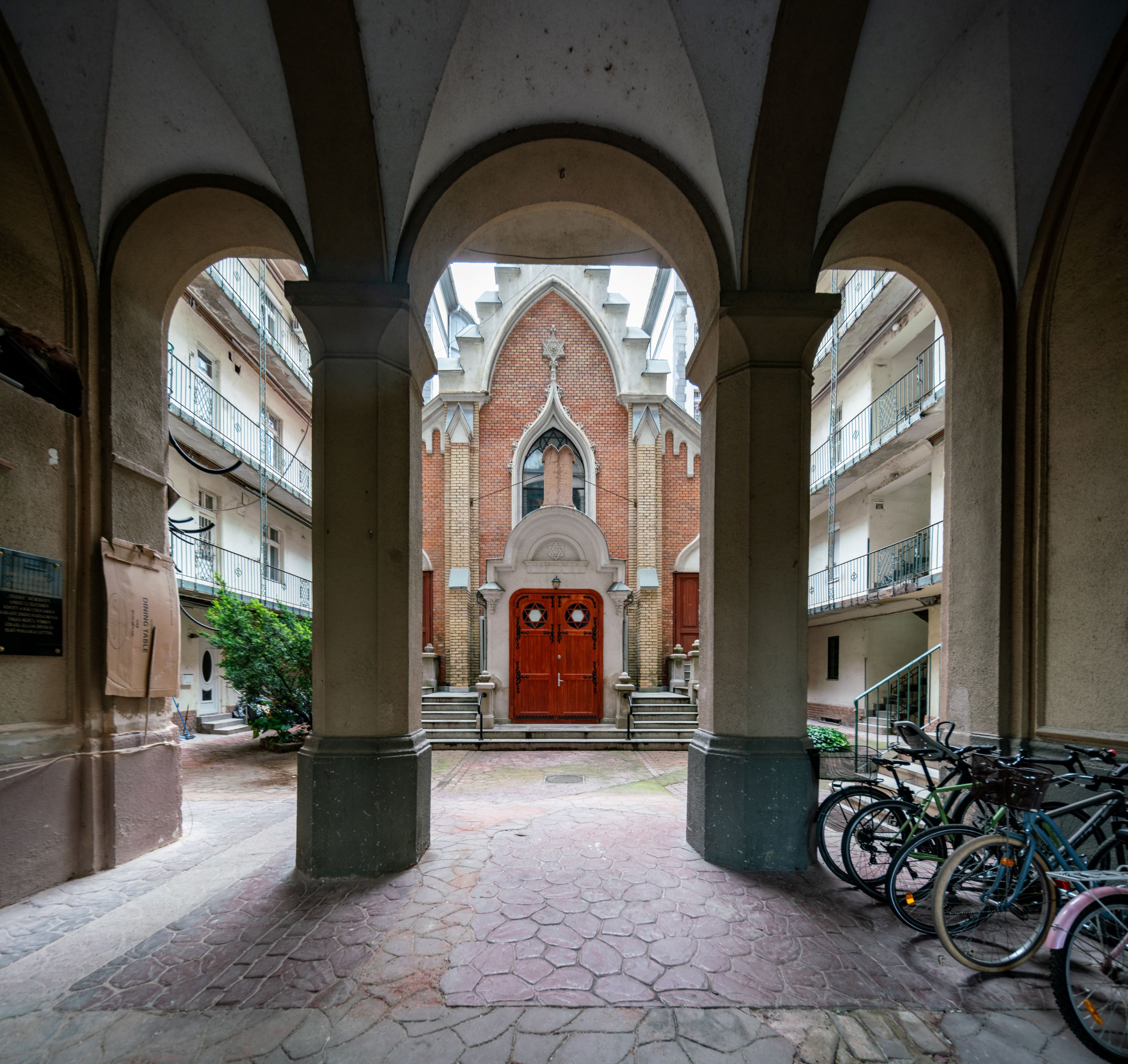Hidden Synagogue in Budapest, Hungary on Frankel Leó út