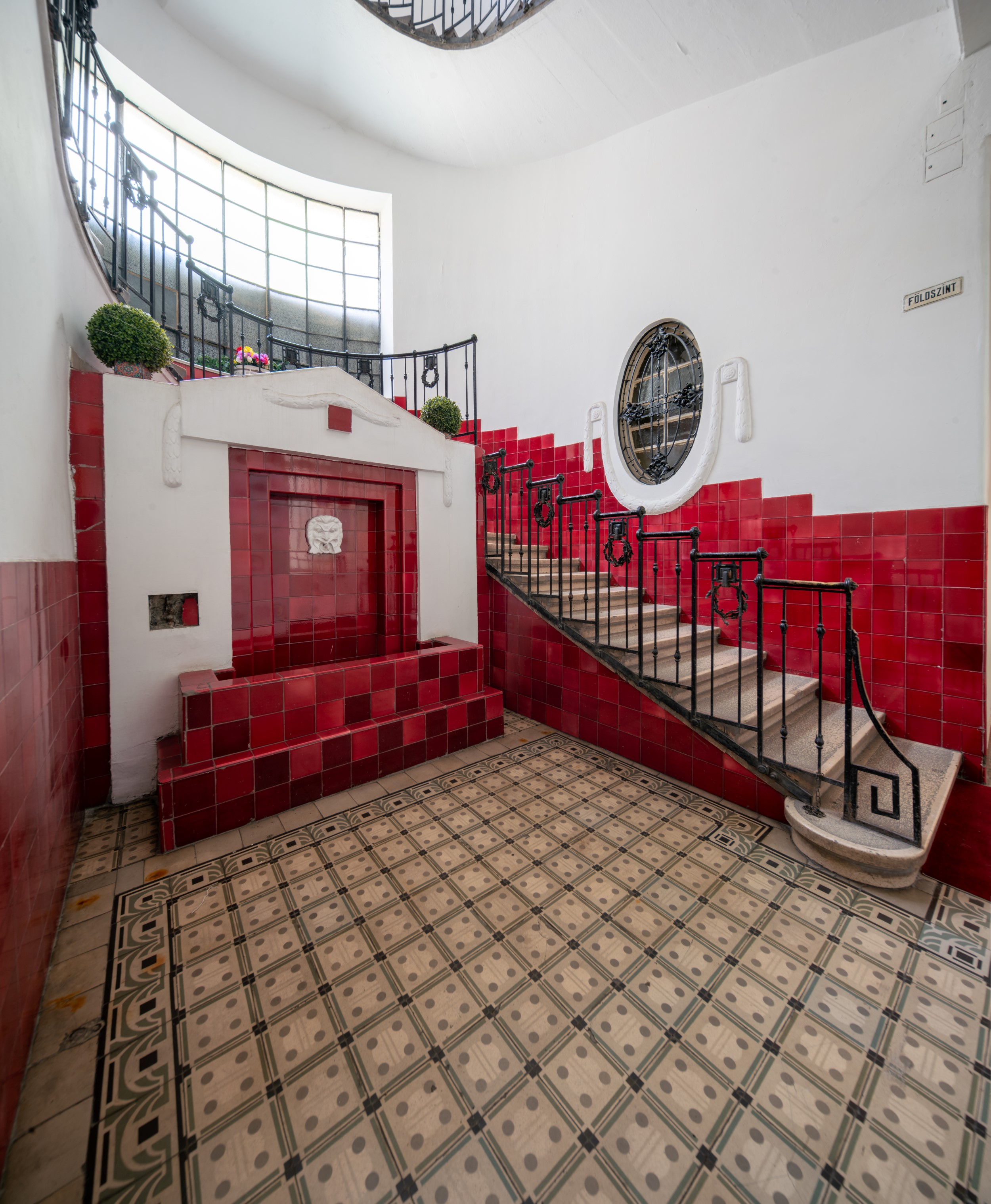 Benczúr utca 48 Art Nouveau in Terézváros, Budapest