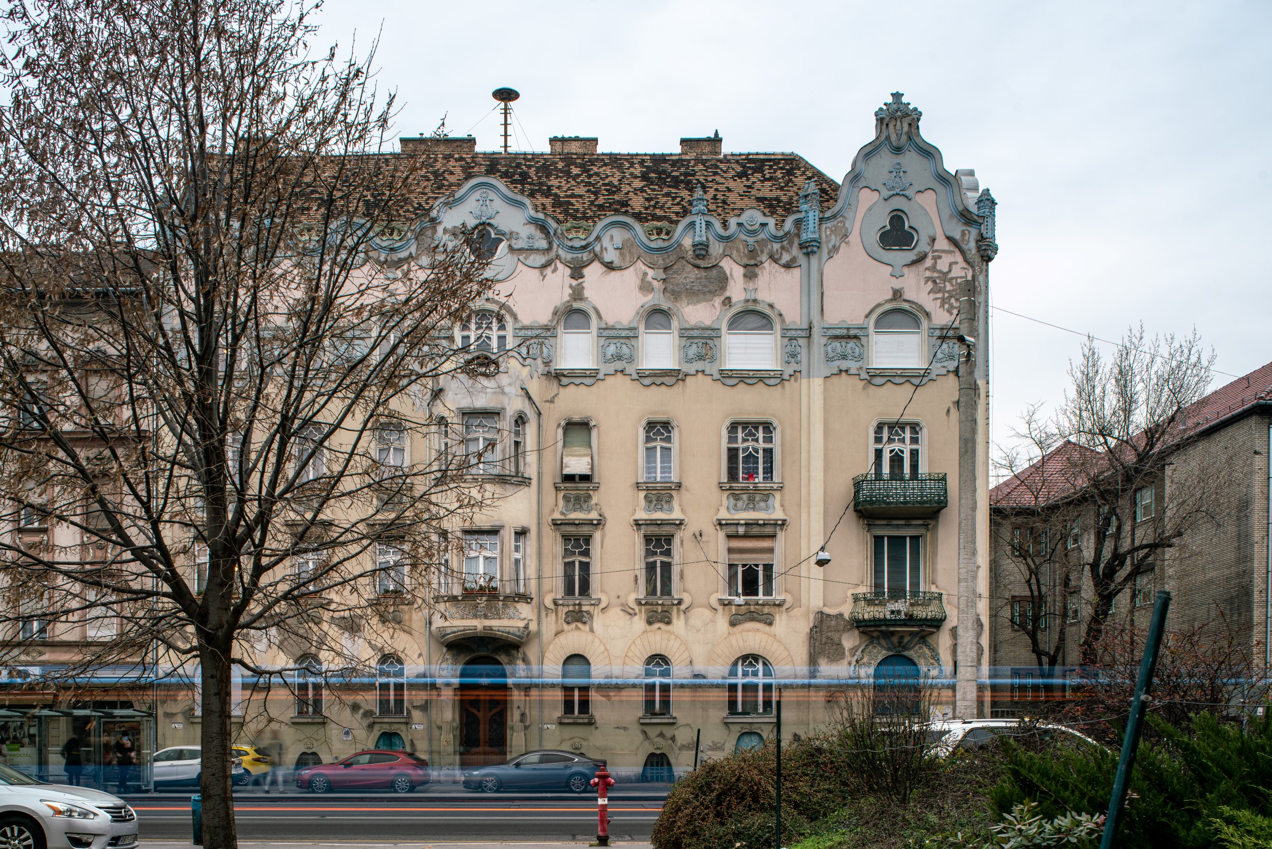 Thököly út 46: The Art Nouveau Szenes-Ház in Budapest